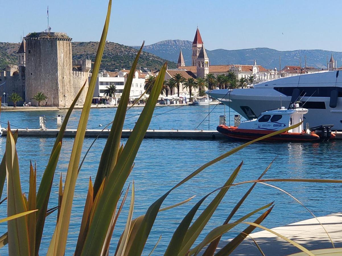Apartments Villa A - Heating Pool Trogir Exterior photo