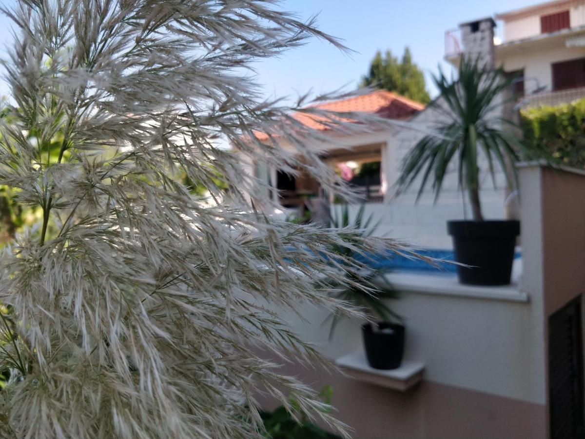 Apartments Villa A - Heating Pool Trogir Exterior photo
